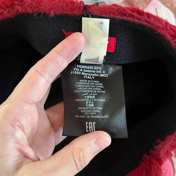 Ferrari Hat - Picture 5 of 8